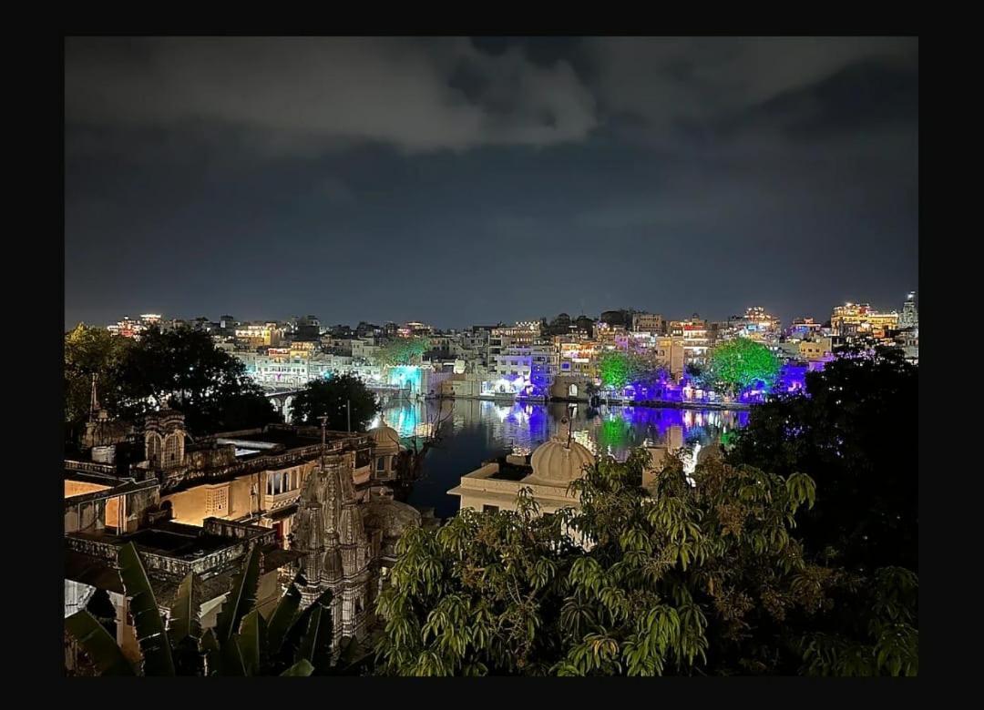 Hotel Shiv Palace Udaipur Exterior photo